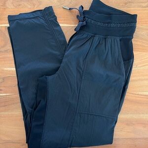 LuluLemon Black Jogger Pants